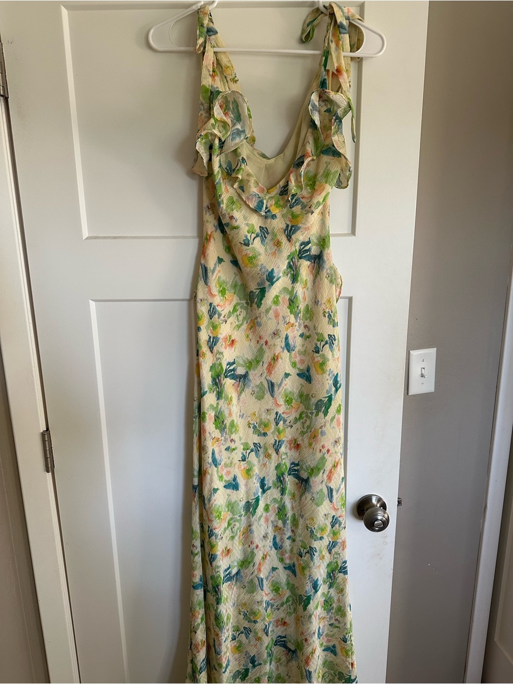 Astr Floral Tie-Shoulder Midi Dress - Picture 6 of 7
